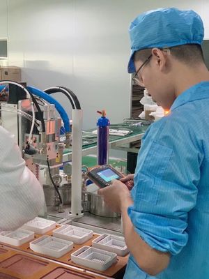 Pompes à mélangeur à deux pièces AB, machines d'étanchéité et de garniture en silicone pour des résultats cohérents