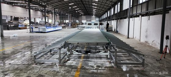 550 kg Poids 2 pièces de revêtement époxy diffusant machine de pulvérisation de pot pour panneau composite en aluminium