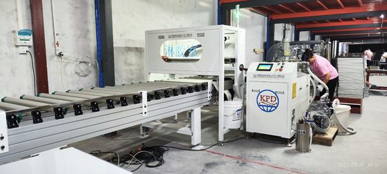 Parties électroniques AB Partie PU Machine de pulvérisation d'adhésifs pour panneau en acier inoxydable
