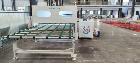 Pulvérisateur de colle en PU amchine pour armoire de salle de lavage