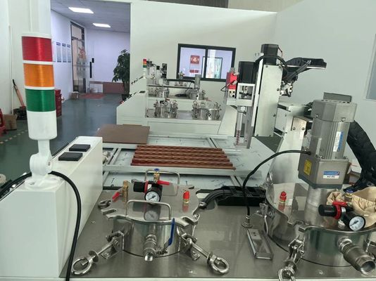 Système de mise en pot à deux liquides électrique hybride en silicone Machine de mise en pot en résine époxy