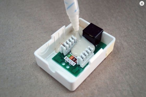 Epoxy composés de mise en pot thermiquement conducteurs Equipement de mesure et de distribution