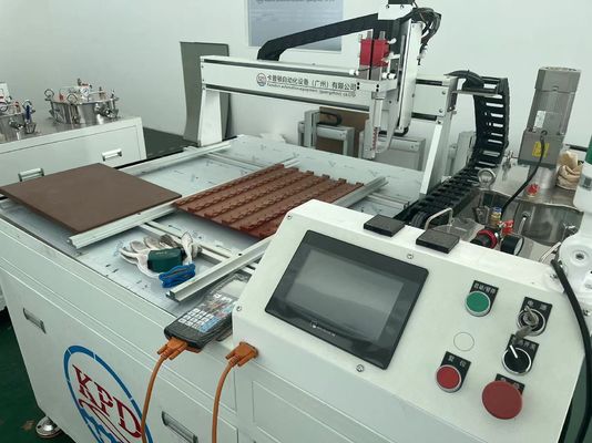 AB Machine à pomper en résine à deux composants pour transformateurs et bobines d'inducteurs