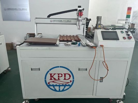 Dispensateur de mélange de résine époxy pour panneau de nid d'abeille