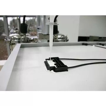 Partie électronique en pot avec machine à distribuer CNC et LED 2K en pot en résine 260KG