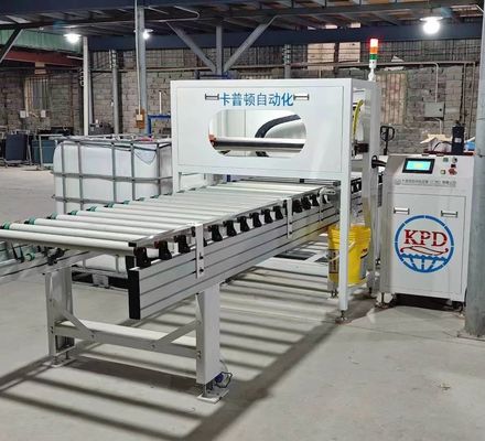 Machine à pulvériser de la colle pour les panneaux composites isolants