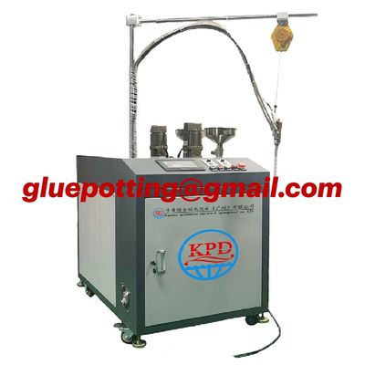 Machine à distribuer de la colle machine automatique de moulage par résine époxy machine à distribuer de la colle à trois axes
